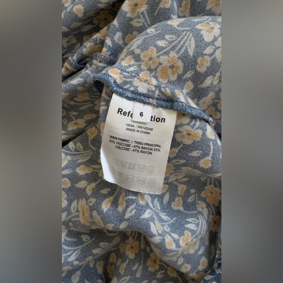 Reformation Perfect Spring Dress - Picture 5 of 9